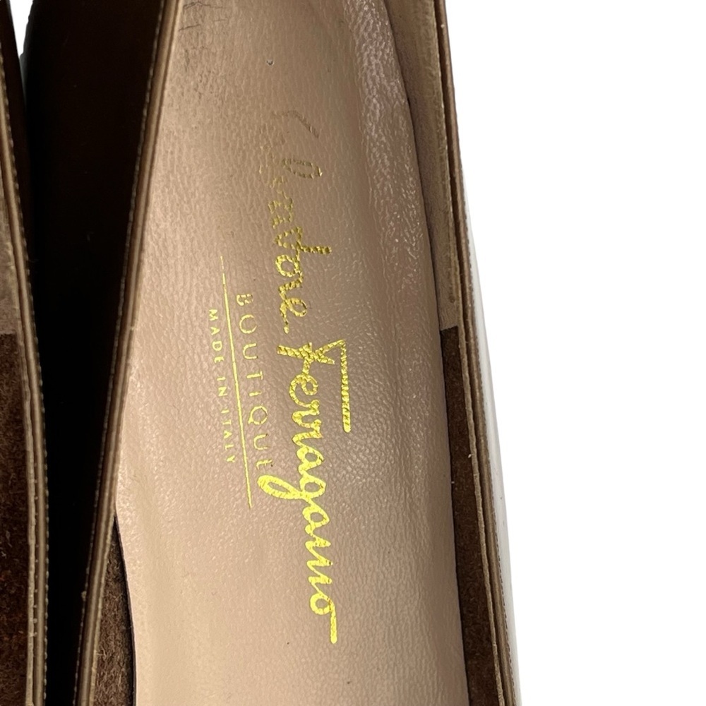 Salvatore Ferragamo Women's Vintage Low Heel Brown Leather Pump - Picture 8 of 11